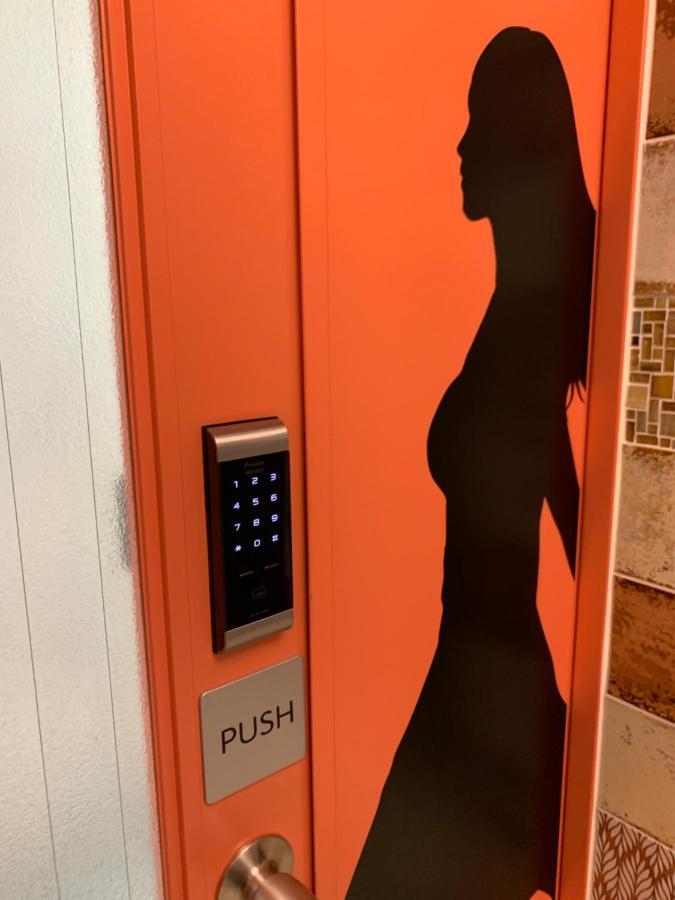 Buena Arte Hostel Ryogoku Токио Экстерьер фото